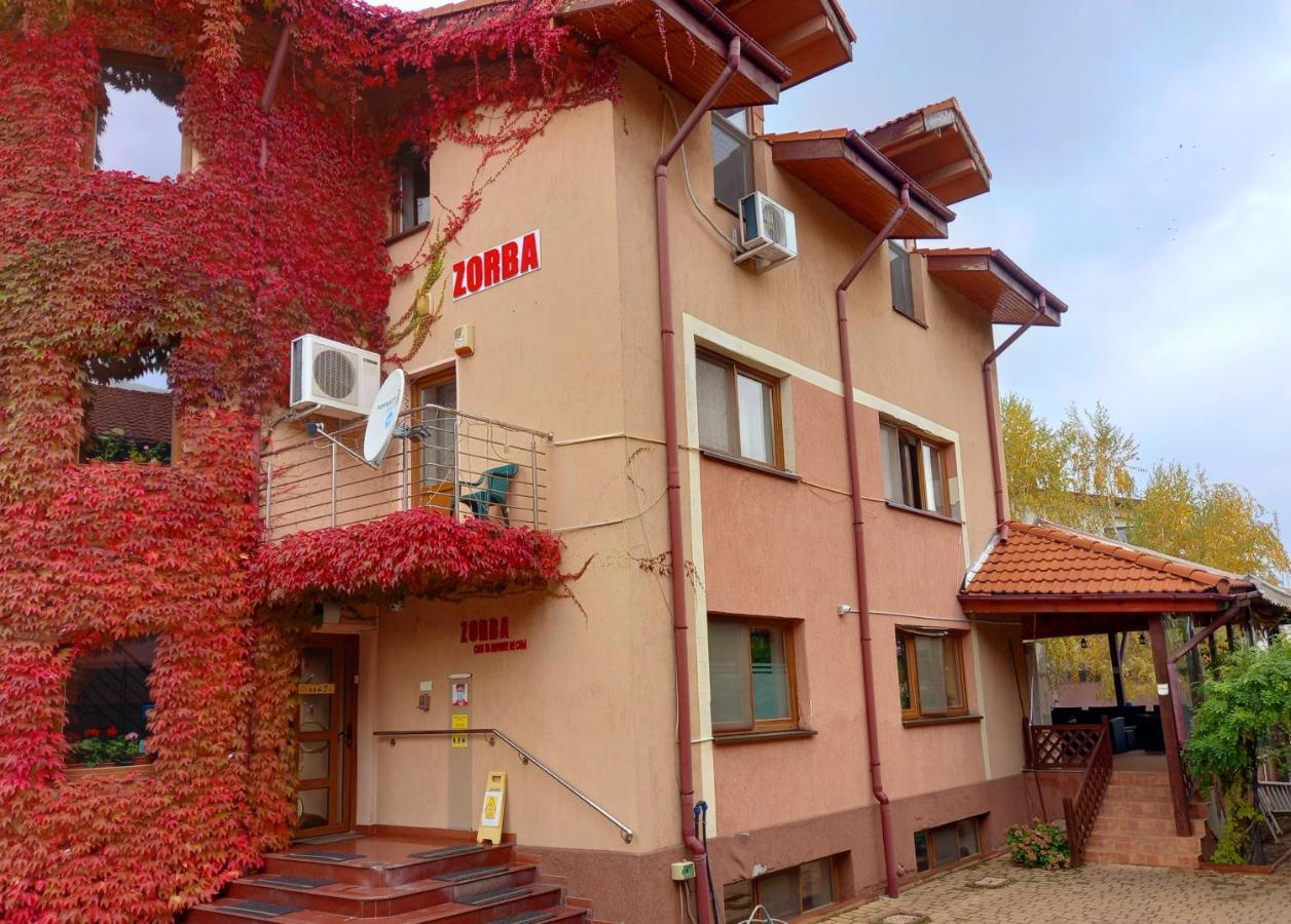 Zorba Guest house 3*