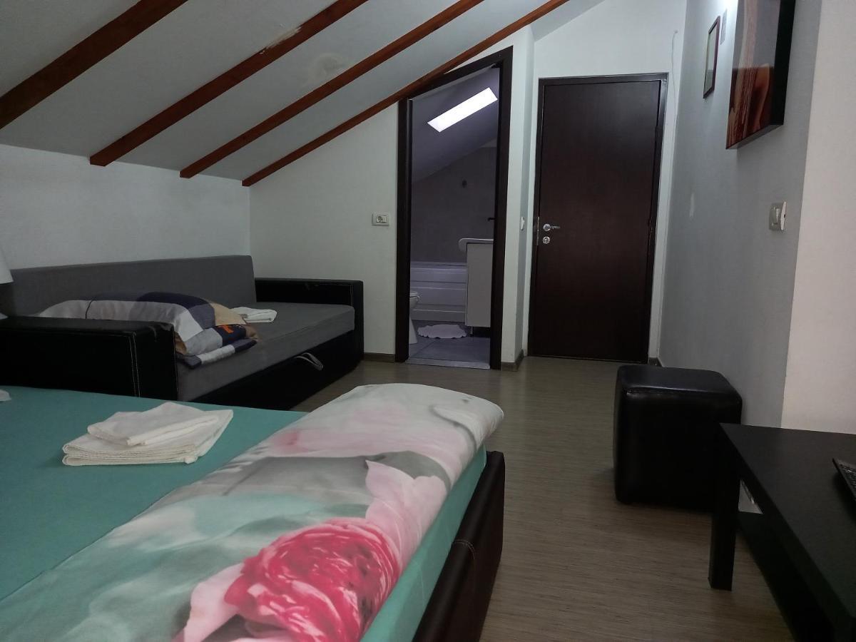 Zorba 3* Bucharest