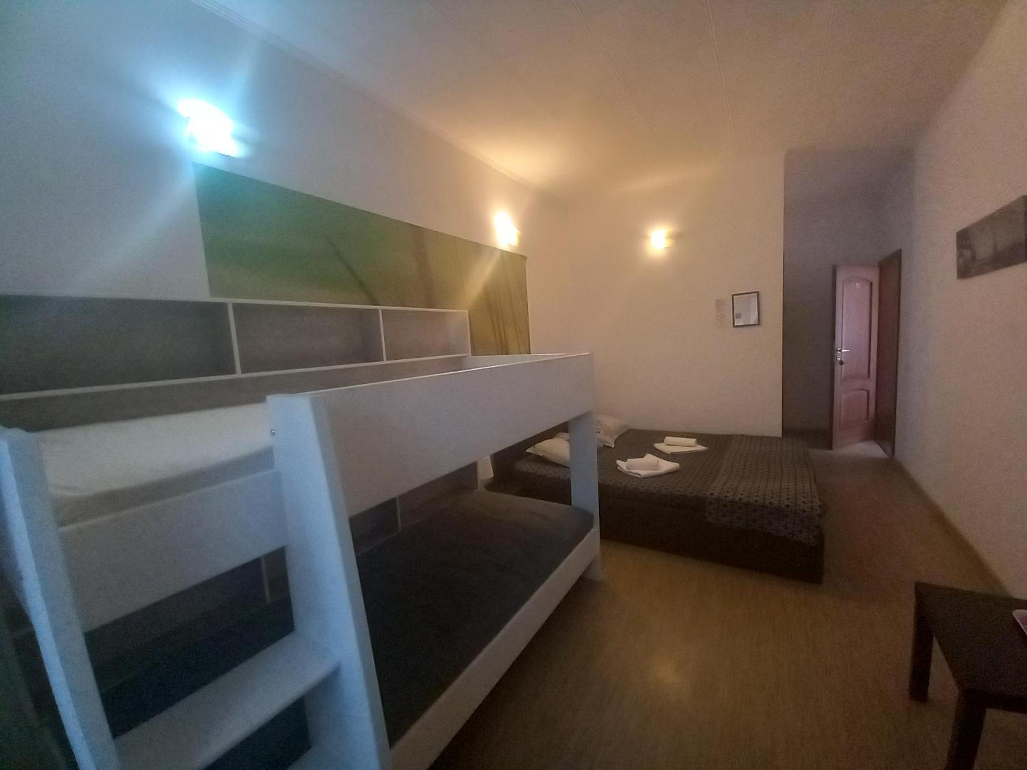 Zorba 3* Bucharest
