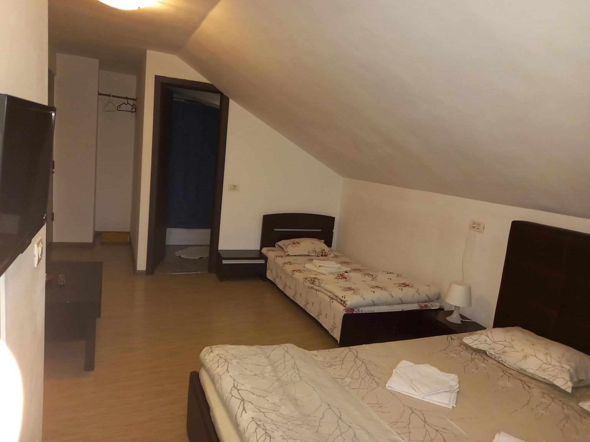 Zorba 3* Bucharest
