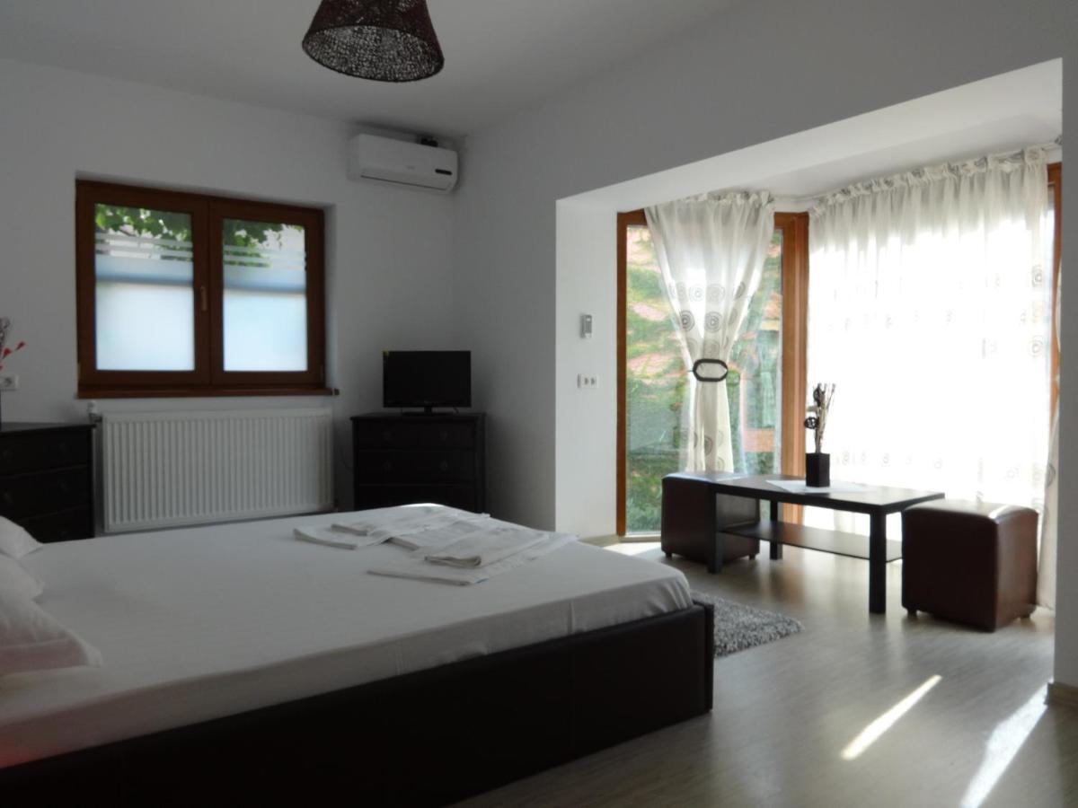 Guest house Zorba 3*